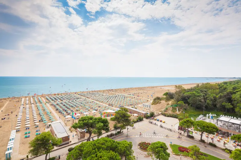 Albatros Lignano Spiaggia Hero 01